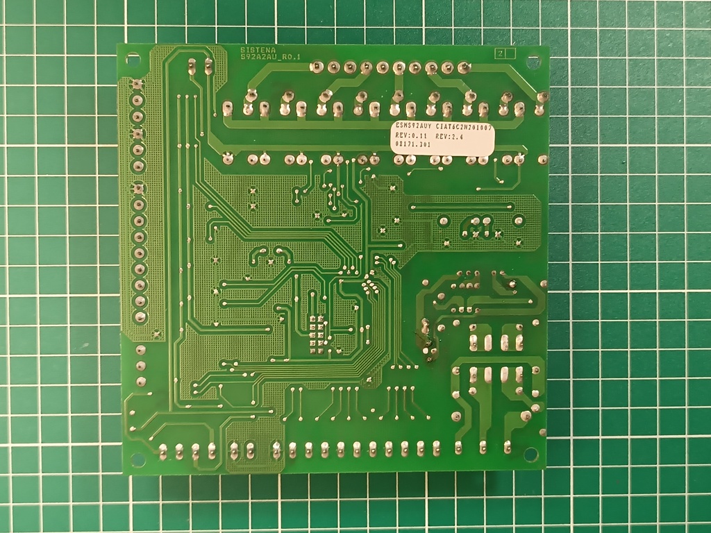 REPARACIÓN DE PLACA SISTENA S92A2AU ESMS92AUY CIAT6C2N701007