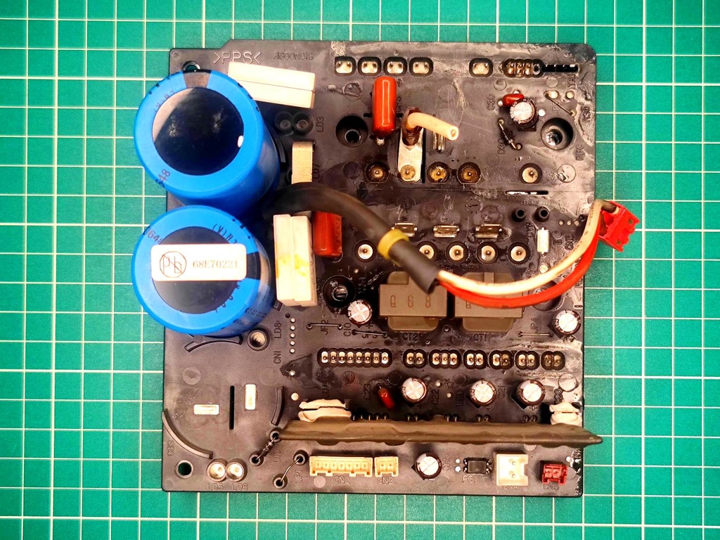 REPARACIÓN DE PLACA DE AIRE ACONDICIONADO MITSUBISHI RG00N019 (COMPRESOR)