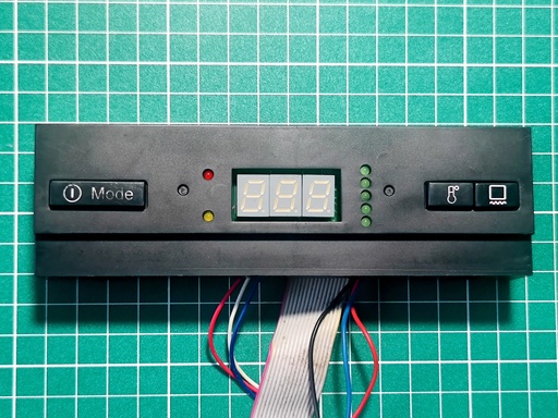 RIPARAZIONE DELLA SCHEDA DI CONTROLLO DEL FRIGORIFERO DOMETIC AES 50-052004-F